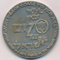 Izrael ~1987. "Az 1967-es arab-izraeli háború 20 éves évfordulójára - Dayan és Rabin" ezüstözött Br emlékérem (60mm) T:2 Israel ~1987. "20th Anniversary of the Arab-Israeli War of 1967 - Dayan and Rabin" dilver plated Br commemorative medallion (60mm) C:XF