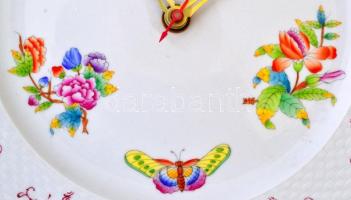 Herendi Viktória mintás falióra, kézzel festett, jelzett, hibátlan, d:27,5 cm