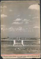 1936 Berlin, az olimpiai stadion látképe a harangtoronyban lévő rádióközpont ablakából nézve; fotó kartonon, feliratozva, szélei töredezettek / Berlin Olympic Stadium photo 18×26 cm