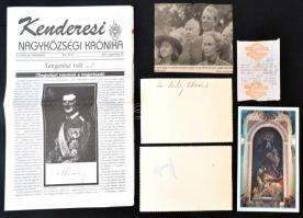 1993 Horthy Miklós újratemetésével kapcsolatos kisebb dokumentumok: özv. Horthy Istvánné Edelsheim-Gyulai Ilona (1918-2013) és ifj. Horthy István (1941- ) aláírásai papírlapokon; a 168 óra és a Kenderesi Krónika kapcsolódó újságcikke, illetve lapszáma; a Budapest-Kenderes távra szóló 90%-os kedvezményes MÁV retúrjegy; újságból kivágott fotó a temetésről; képeslap a kenderesi római katolikus templom főoltárképéről