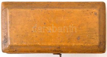 Régi hiánytalan súlykészlet, eredeti fa tokjában, 8 db, tok: 7x14x5 cm