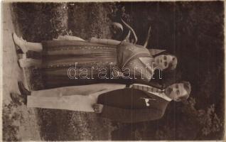 3 db RÉGI fotólap hölgyekről és urakról / 3 old photo postcards about ladies and gentlemans