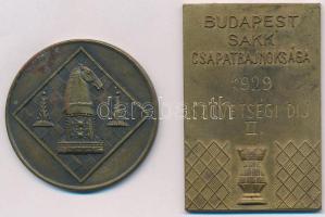 1929. "Budapest Sakk Csapatbajnoksága - 1929 Szövetségi Díj II." Br díjérem (36x55mm) + 1936. "Magyar Sakkszövetség Budapest Csapatbajnoksága 1935-36" Br emlékérem (40mm) T:2