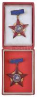 Románia ~1965. 2db zománcozott fém kitüntetés tokban T:2 Romania ~1965. 2pcs of enamelled metal decorations in case C:XF