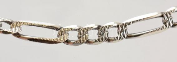 Ezüst(Ag) bordázott figaro nyaklánc, jelzett, h: 61 cm, nettó: 16,5 g