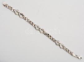 Ezüst(Ag) virágmintás karlánc, jelzett, h: 18 cm, nettó: 5,8 g