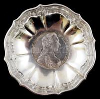 Ezüst(Ag) tálka "1780 Mária Terézia" tallérral, jelzett, d: 9 cm, nettó: 64,3 g