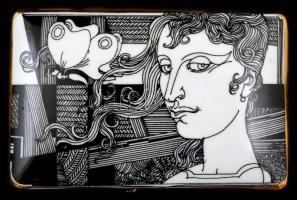 Szász Endre által tervezett Hollóházi porcelán doboz, jelzett, hibátlan, 4x13x9cm