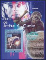 Arthur Clarke halála; gorilla; majom blokk, Death of Arthur Clarke block