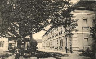 Josefov, Josefstadt; Garnisonsspital / military hospital, shop of Jan Vobornik (EK)