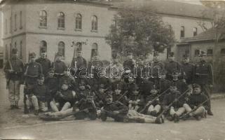 1912 osztrák-magyar katonák csoportképe / K. u. K. soldiers group photo (fl)