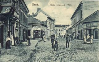 Brád, Brad; Főtér, Stojkovits és Ábrahám István üzlete, Gedő Manó fényképész felvétele / main square, shops