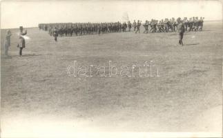 1917 Wagner ezredes az ezrede élén menetel Eduard von Böhm-Ermolli tábornagy mellett / Colonel Wagner marching with his Rgt. next to Böhm-Ermolli Austrian general, photo