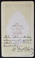 cca 1860-80 Férfi porté keményhátú kabinetfotó Gévay pesti műterméből, ifj. Bonyhády Gyula dedikáció...