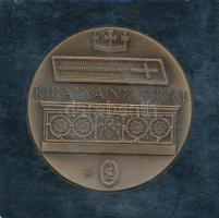 Kiss Nagy András (1930-) 1973. "Magyar Nemzetért / Királyaink Sírjai - BÁV" Br emlékérem, ...