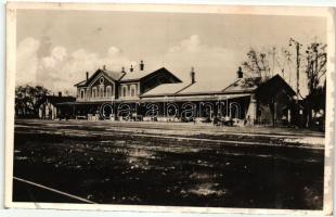 Galánta, pályaudvar, vasútállomás / railway station (fl)