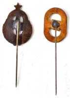 ~1950-1960. "Magyar Adócsőgyár" zománcozott fém kitűző + "Adócsőgyár Törzsgárda"...