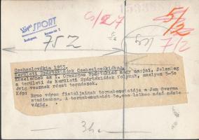 1955 Bp., Kerületi spártákiádok Csehszlovákiában, feliratozott sajtófotó, a Képes Sport pecsétjével,...