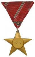 1949. "A Magyar Népköztársasági Érdemérem arany fokozata" zománcozott aranyozott bronz kit...