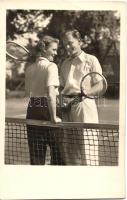 Teniszezők, romantikus képeslap / tennis players