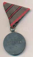 1918. "Sebesültek Érme" cink kitüntetés második sebesülés után járó mellszalaggal. Szign.:...
