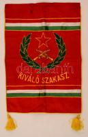 "Kiváló szakasz" szocialista zászló, 57×37 cm