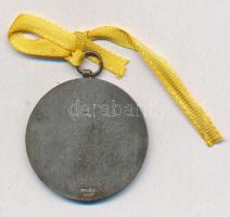 Berán Nándor (1889-1965) DN "Kegyesrendi Gimnázium" ezüstözött Br emlékérem, sárga szalagg...