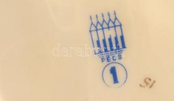 Zsolnay porcelán néptáncos lány, kézzel festett, jelzett, nagyon apró kopásnyomokkal, m: 22,5 cm