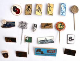 Szovjetunió DN nagyrészt sport témájú kitűző és jelvény, köztük zománcozottak is (36xklf) T:2
Sovie...