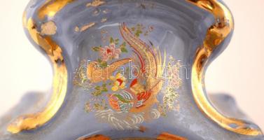 Retro barokk stílusú telfon és óra, matricás porcelán test, egyik  műanyag kagyló hiányzik, kopott a...