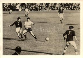 Osztrák-Magyar labdarú mérkőzés Bécsben, Képzőművészeti Alap kiadása / Austria-Hungary football match in Vienna