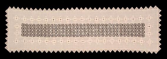 Bordás Ottó: Gyöngyösi Ottó-csipke története.  [Gyöngyös], 2013, szerzői. Papírkötésben, jó állapotb...