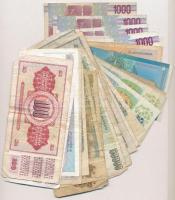 30db-os vegyes külföldi bankjegy tétel, közte Csehszlovákia, Jugoszlávia, Olaszország, Törökország T...