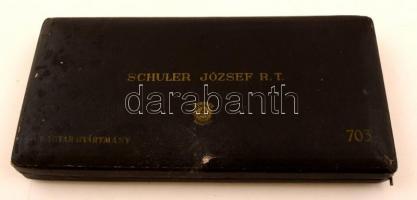 Schuler József Rt. körzőkészlet, dobozban, hiánytalan,  szép állapotban, doboz mérete: 9x18x2 cm