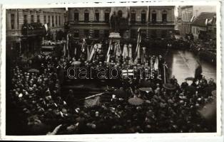 1938 Komárom, Komárno; bevonulás, Horthy Miklós beszédet mond / entry of the Hungarian troops, Miklós Horthy's speech, "Komárom visszatért" So. Stpl.(EK)