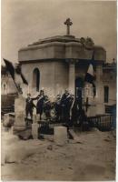 Vittoria; Cimitero, monumento soldati ungheresi defunti in Sicilia / cemetery, Hungarian military tomb, photo