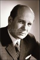 cca 1965 Pécsi Sándor (1922-1972) színművészről készült 4 db vintage negatív felvétel, 9x6 cm és 1 d...