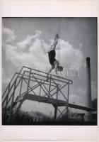 cca 1935 Thöresz Dezső (1902-1963) hagyatékában őrzött vintage negatívról készült mai nagyítás 25x18 cm-es fotópapíron
