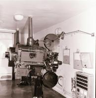 1973 Budapest, Madách mozi kívül-belül, 6 db szabadon felhasználható negatív, 6x7 cm