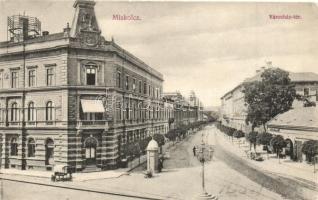 Miskolc, Városháza tér, Kellner Ignác üzlete (vágott / cut)