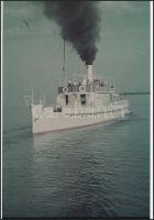cca 1942 Balaton, Jókai hajó, Kerny István (1879-1963) hagyatékában őrzött vintage diapozitív felvétel mai nagyítása, 25x18 cm-es fotópapírra