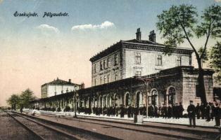 Érsekújvár, Nové Zamky; pályaudvar, vasútállomás / railway station (EB)