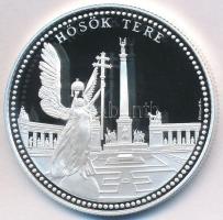 Kósa István (1953-) DN "A Magyar Köztársaság Elnökétől / Hősök tere" Ag emlékérem tanúsítv...