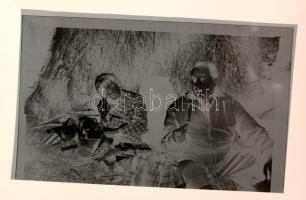 cca 1968 Mici néni két élete című film állóképeinek negatív felvételei, 26 db negatív (az ezekről ké...