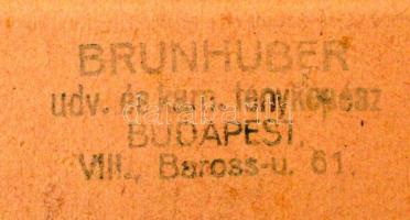 1938 Budapest, II. kerület, Egyetemi Kath. Gimnázium tanári kara és végzett növendékei, kistabló 66 ...