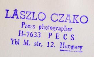 cca 1970 Czakó László: Bánatos tesók, kettős akt, pecséttel jelzett vintage fotóművészeti alkotás, 2...