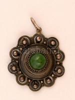 Ezüst(Ag) medál jáde berakással, jelzett, br: 5,5 g
