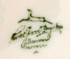 Bavaria matricás doboz, jelzett, kopott aranyozás, d:16 cm, m:11 cm