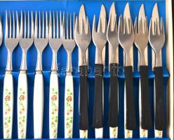 12 darabos steak kés és villa készlet, eredeti dobozában, 22×26 cm