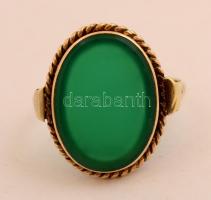 Arany (Au) 14 K gyűrű szintetikus kővel, jelzett, mesterjeggyel, méret: 53, bruttó:2,8 g